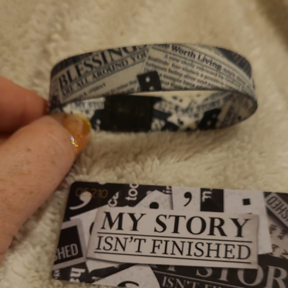 Black and White Inspirational Bracelet